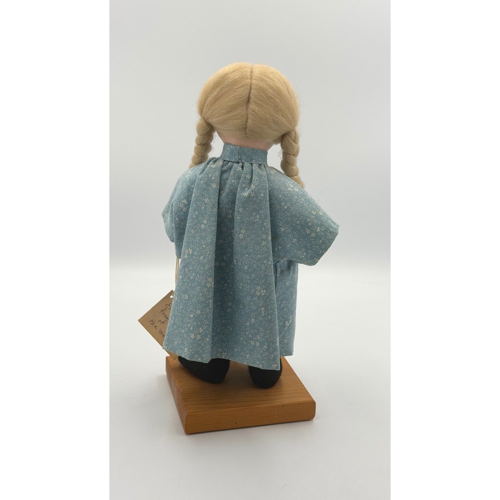 Ellen Turner NIADA Artist Doll Emmie Lou Folk Art Cloth Doll Signed 12.5" - Picture 7 of 15